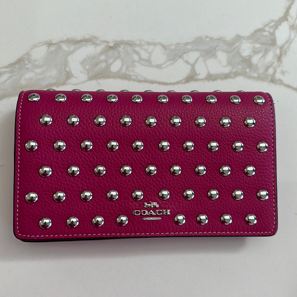BRAND NEW FUSHIA COACH WRISTLET CROSSBODY!